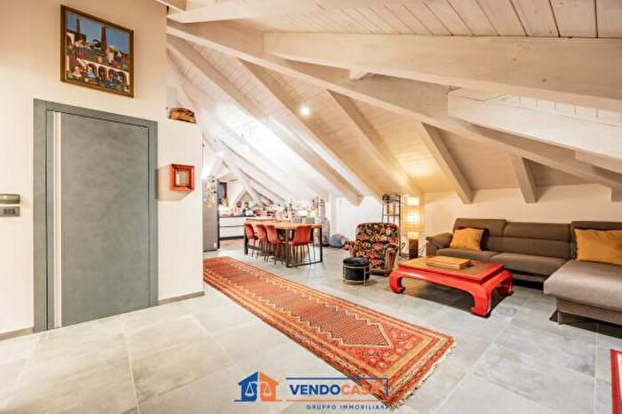 Appartamento con 5 locali in vendita in Via Stefano Fer, Pinerolo