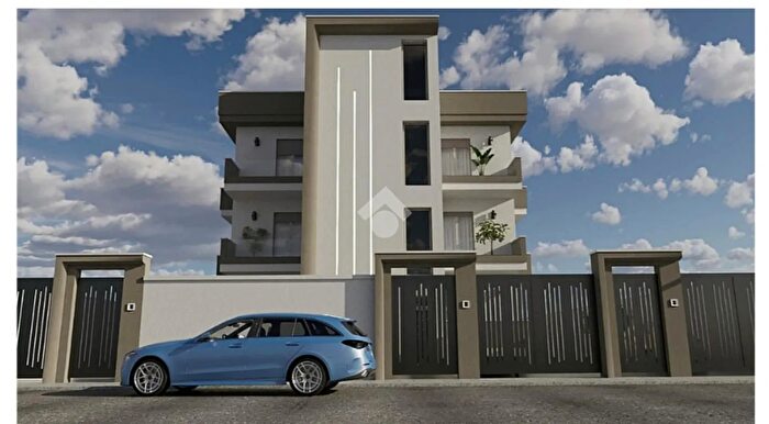 Appartamento trilocale in vendita in Via Luigi De Tommaso, Francavilla Fontana