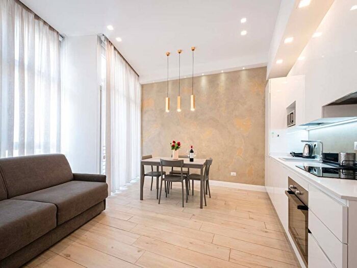 Appartamento bilocale in affitto in Via delle Ruote, San Marco SS Annunziata, Firenze