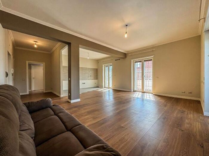 Appartamento con 5 locali in vendita in Via Ambrogio Sansedoni, Roma