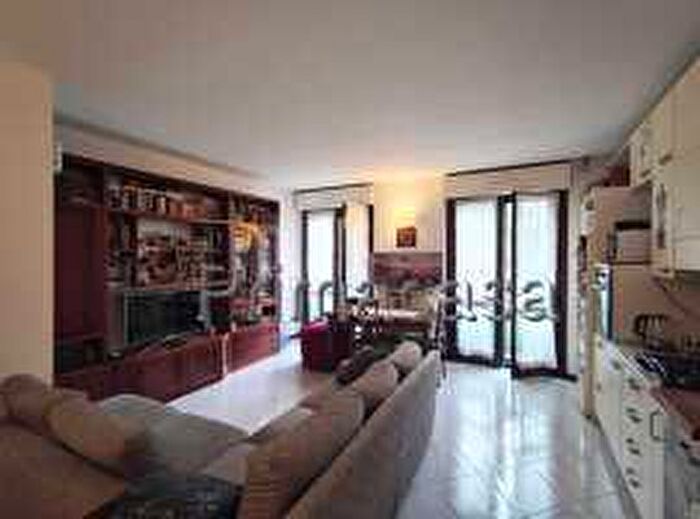 Appartamento bilocale in vendita in Via Norico, Milano