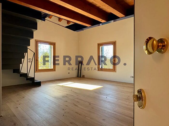 Appartamento trilocale in vendita in Vicolo Cal di Breda, Treviso