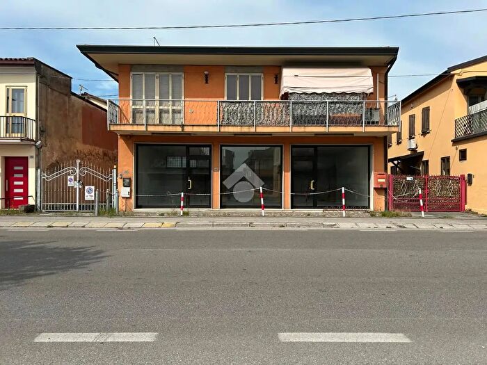 Casa con 5 locali in vendita in Via GDonizzetti, Albignasego