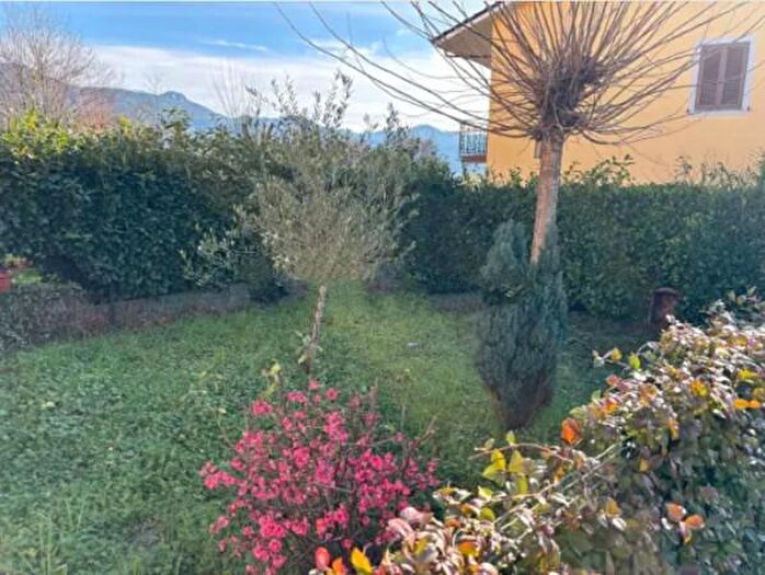 Appartamento bilocale in vendita in Via Maggio, Borghetto Di Vara