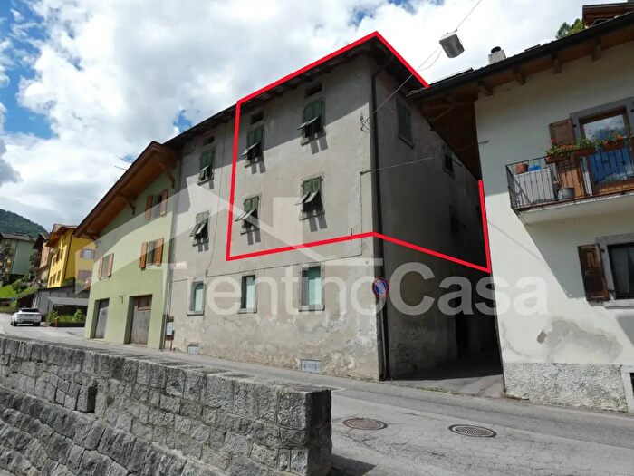 Appartamento con 5 locali in vendita in Via Condino, Tione Di Trento