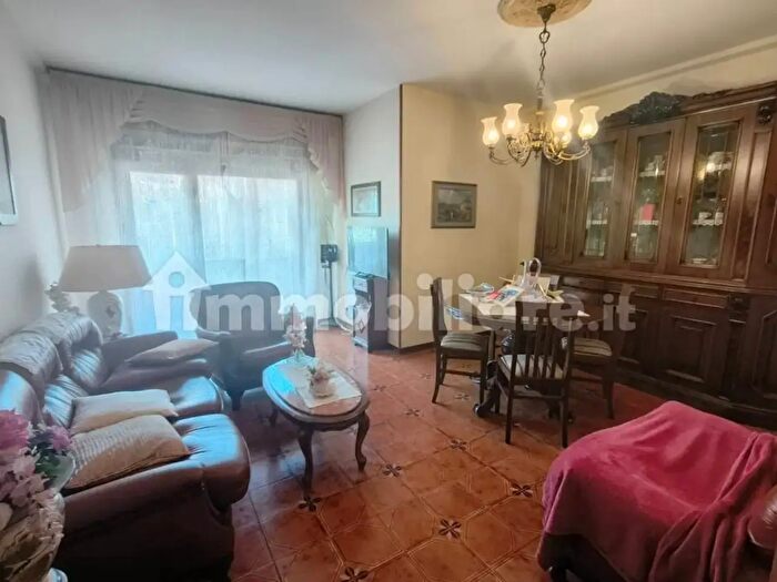 Appartamento con 5 locali in vendita in Pisa