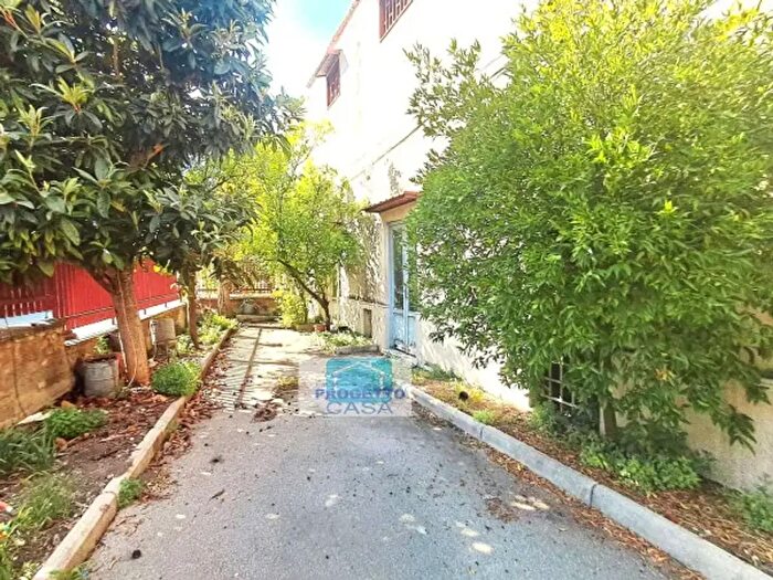 Casa con 6 locali in vendita in Via Costantinopoli Snc, Somma Vesuviana