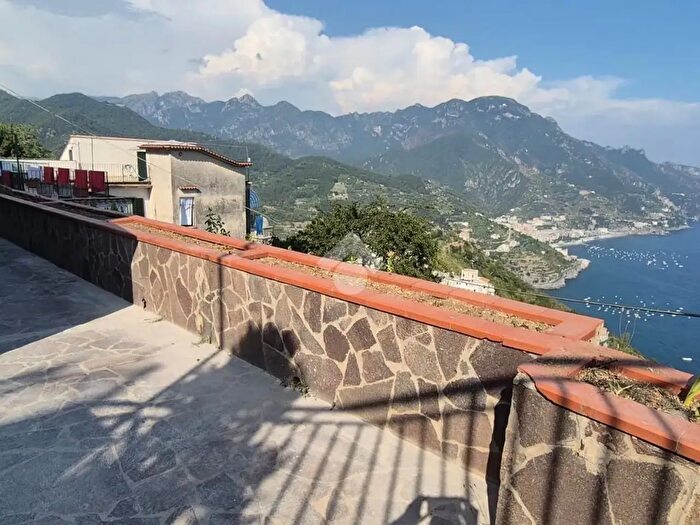 Appartamento trilocale in vendita in Via S Pietro alla Costa, Ravello