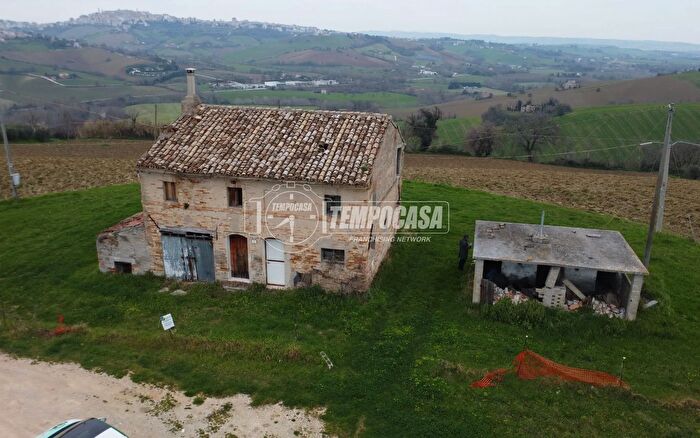 Casa in vendita in Monte Urano