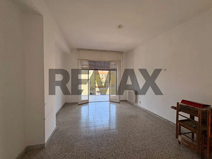 Appartamento trilocale in vendita in Via Novara, Bari