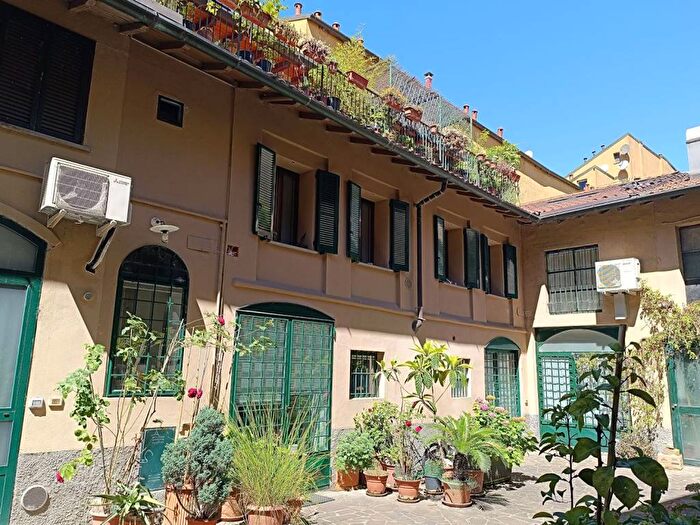 Appartamento bilocale in affitto in Alzaia Naviglio Pavese, Navigli Darsena, Milano