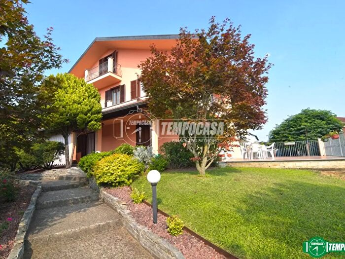 Casa con 5 locali in vendita in Via B Drovetti, Vauda Canavese