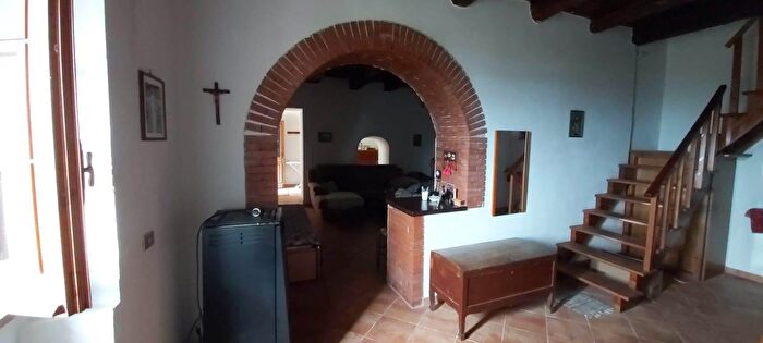 Casa con 6 locali in vendita in Via Torrente Cerchiaria, Paola