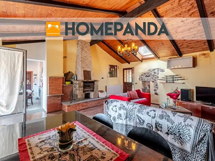 Casa con 7 locali in vendita in Via Giovanni Perincioli, Quarona