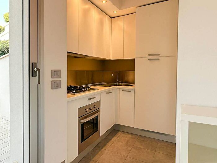 Appartamento monolocale in affitto in Viale Trento, Marina Centro, Rimini