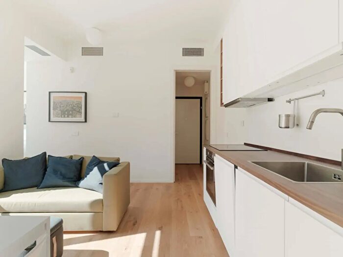 Appartamento monolocale in affitto in Via Giorgio Vasari, Milano