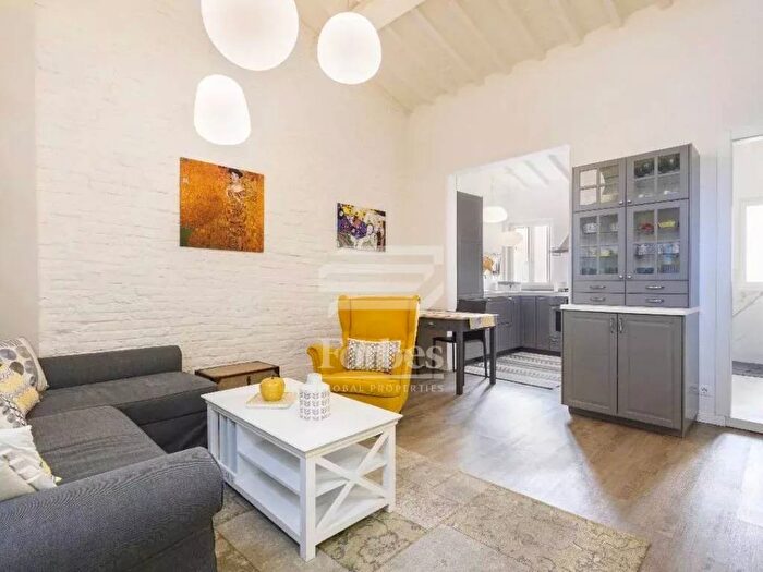 Appartamento trilocale in affitto in Borgo Tegolaio, Santo Spirito, Firenze