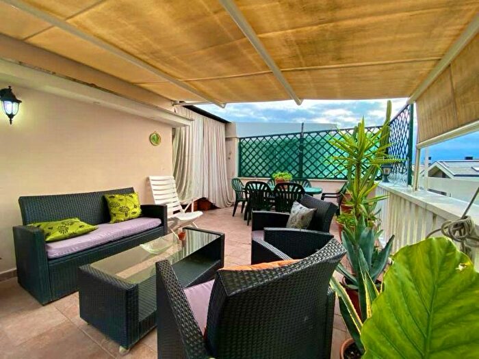 Appartamento trilocale in vendita in Via Ponte delle Sette Miglia, Roma