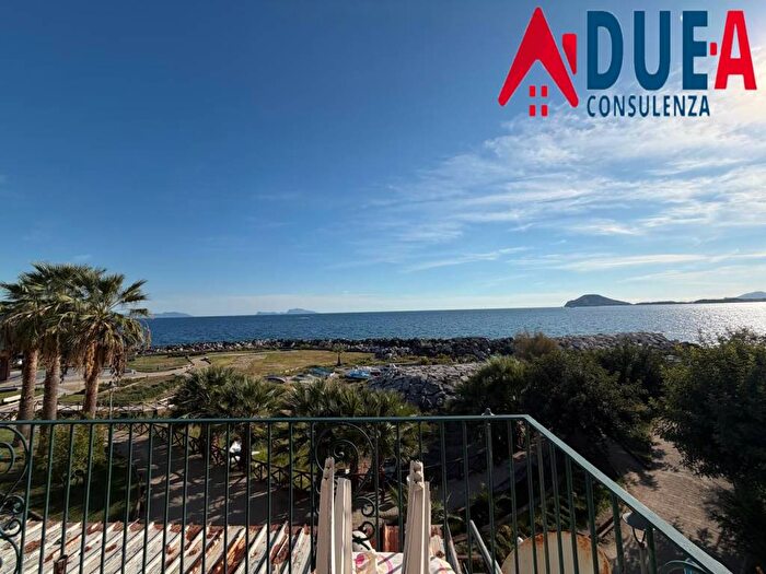Appartamento bilocale in vendita in Via Sandro Pertini, Lungomare, Pozzuoli