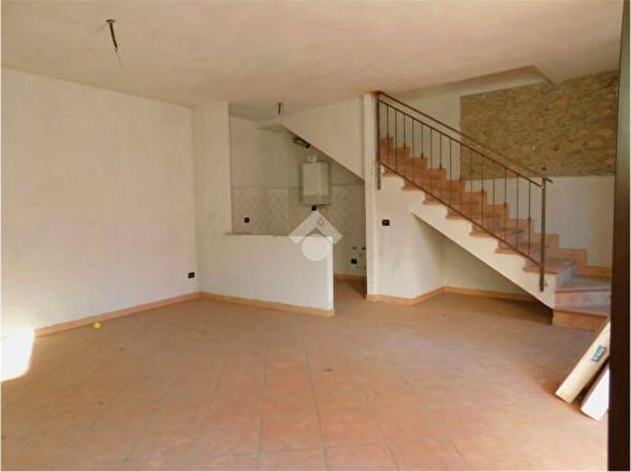 Appartamento trilocale in vendita in Via Giuseppe Mazzini, Somma Lombardo