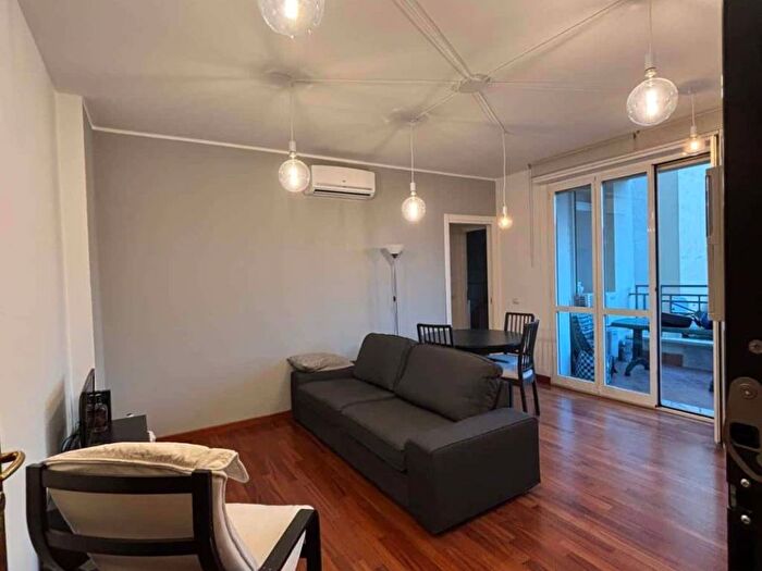 Appartamento bilocale in affitto in Corso Plebisciti, Plebisciti Susa, Milano