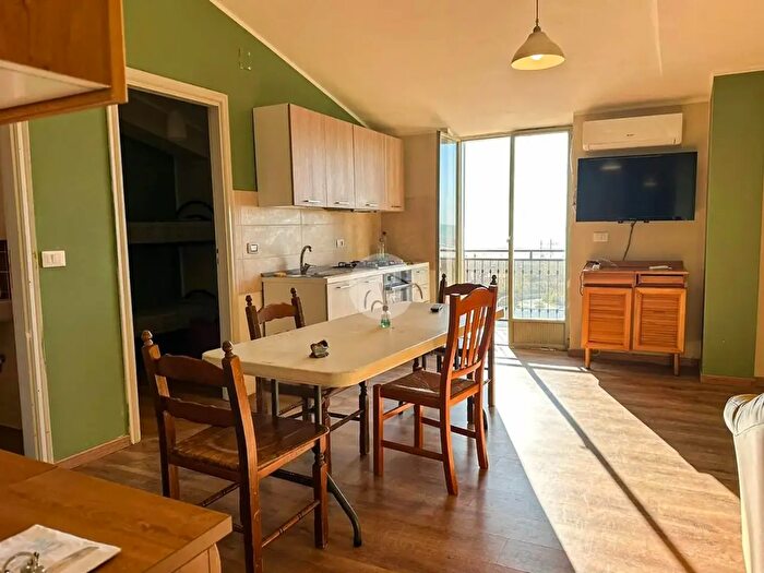 Appartamento quadrilocale in vendita in Via della Volpe, Paola