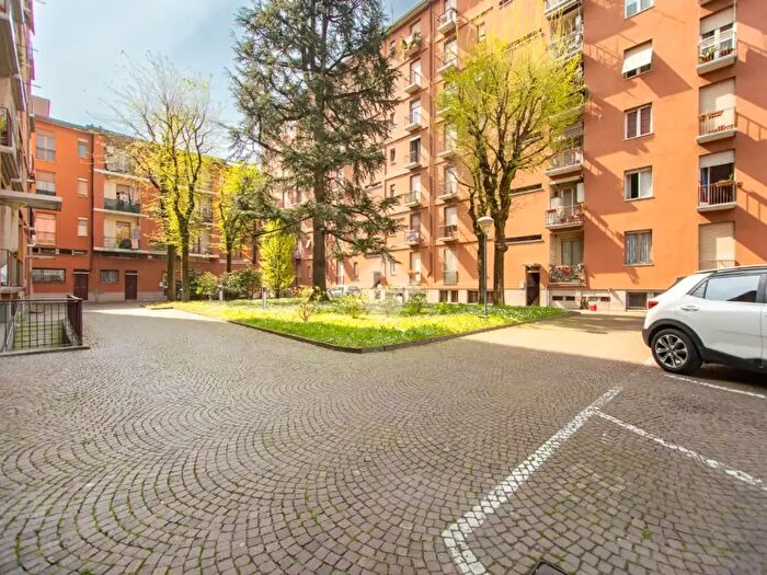 Appartamento trilocale in vendita in Via Privata Paolo Rotta, Milano