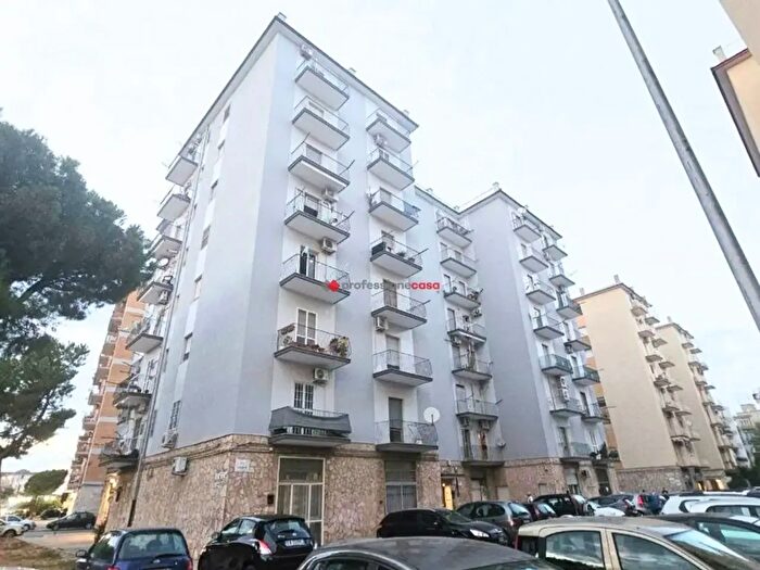 Appartamento trilocale in vendita in Via Vittorio Tamalio, Foggia
