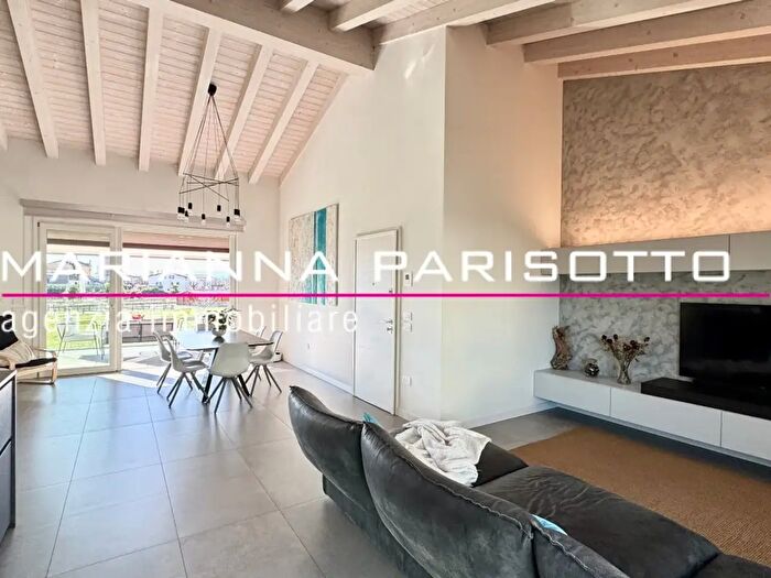 Appartamento quadrilocale in vendita in Via del Rosario a, Cassola