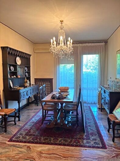 Appartamento con 6 locali in vendita in Via Prosdocimi, Padova