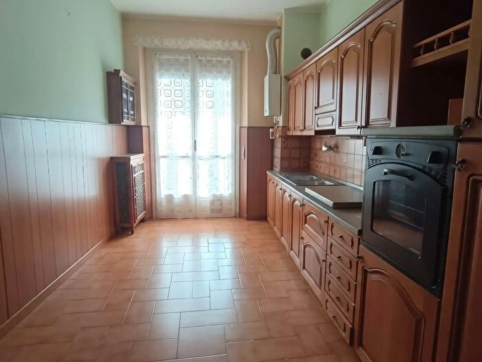 Case in Vendita e in Affitto - 3