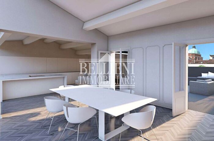 Appartamento con 5 locali in vendita in Contrà Riale, Vicenza