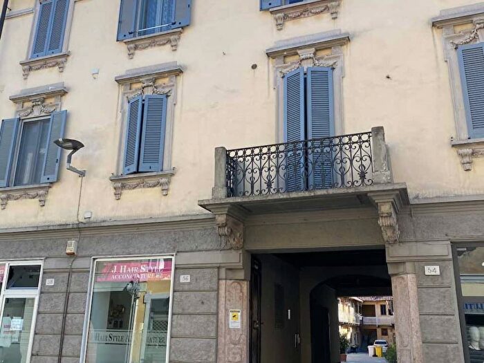Appartamento trilocale in affitto in Via Giacomo Matteotti, Centro, Rho