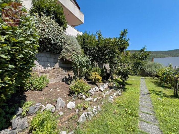 Casa con 6 locali in vendita in Via dello Scoglio, Trieste