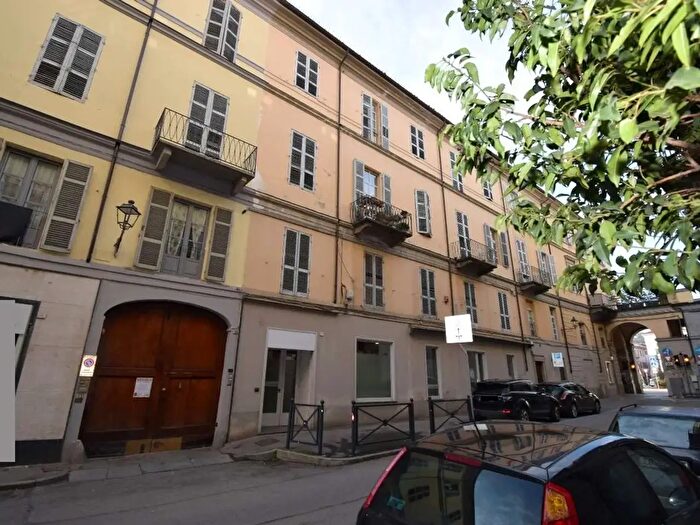 Appartamento trilocale in vendita in Via Chiappero, Pinerolo