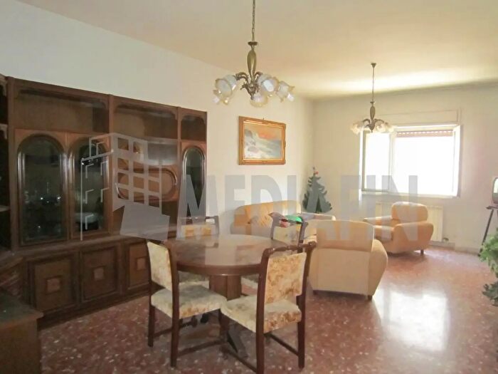 Appartamento con 6 locali in vendita in Via Sibari, CoriglianoRossano