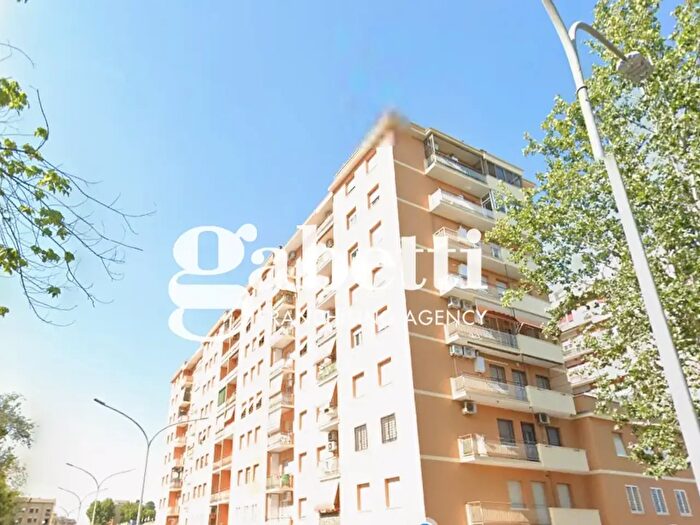 Appartamento bilocale in vendita in Via Prenestina, Roma