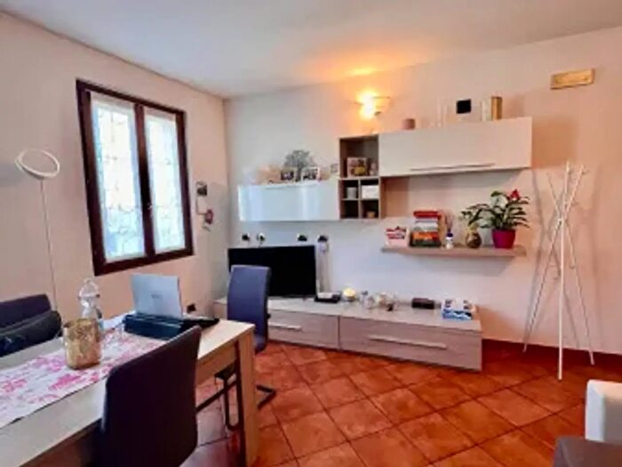 Appartamento bilocale in vendita in Via Guglielmo Marconi, Travagliato