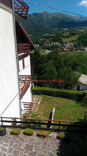 Appartamento trilocale in vendita in Via Giardini, Fiumalbo