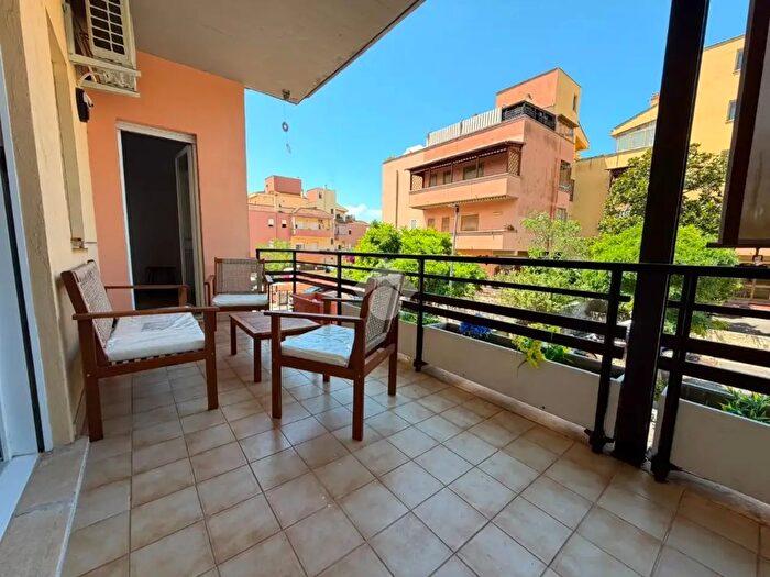 Appartamento trilocale in vendita in Via Mantegna, Santa Marinella