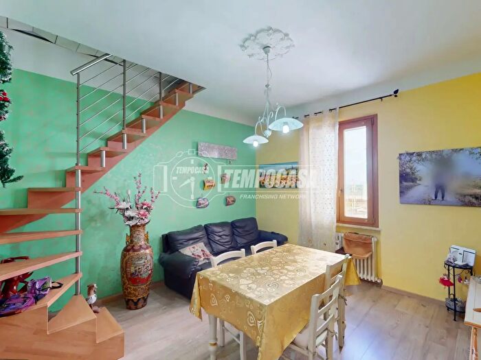 Appartamento trilocale in vendita in Via Nino Bixio, Falconara Marittima