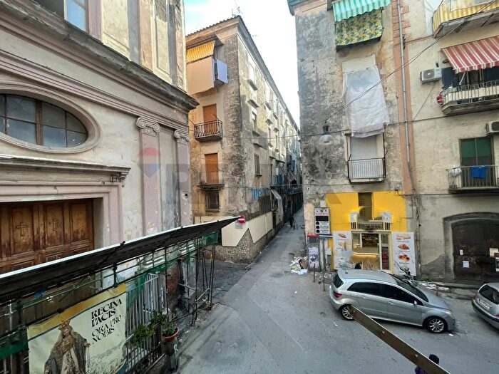 Appartamento trilocale in vendita in Via Calata Mercato, Castellammare Di Stabia