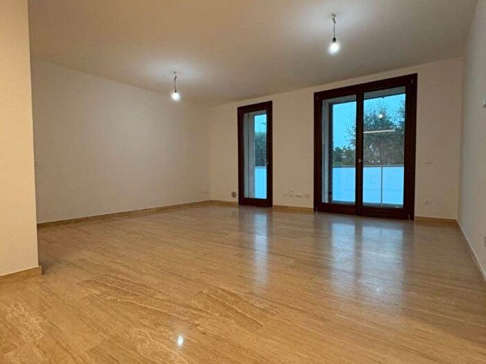 Appartamento trilocale in affitto in Via Guglielmo Mattioli, Longuelo, Bergamo