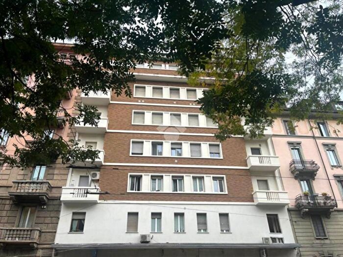 Appartamento bilocale in affitto in Corso Marzo, Plebisciti Susa, Milano