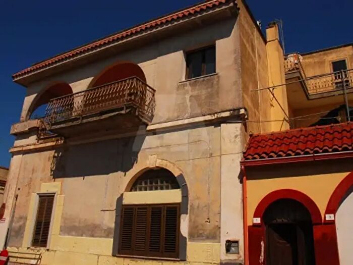 Casa con 6 locali in vendita in Via Generale Armando Diaz, Morciano Di Leuca