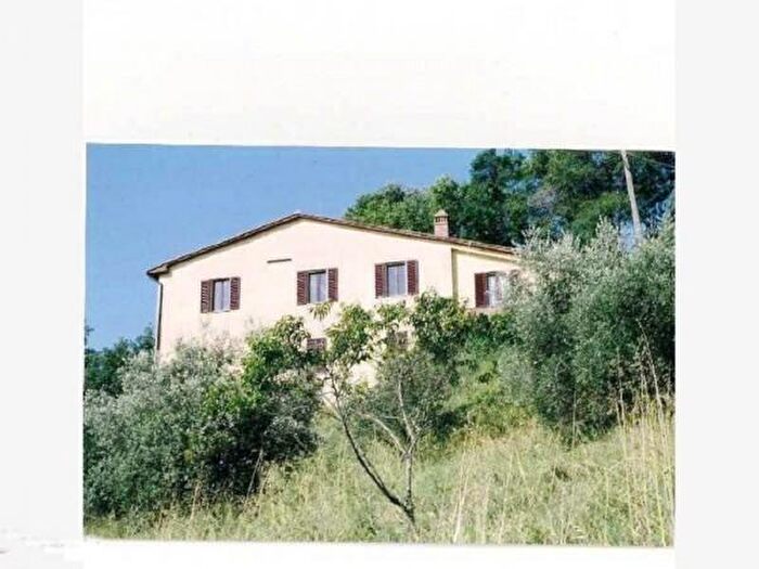 Casa con 9 locali in vendita in Civitella Paganico