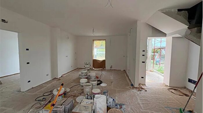 Casa con 10 locali in vendita in Strada Ville Modena Mo Modena Lesignana, Modena