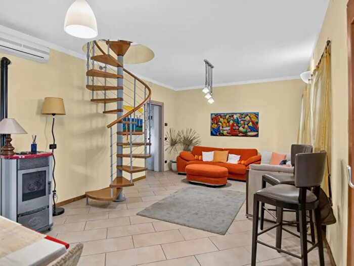 Casa con 5 locali in vendita in Venezia