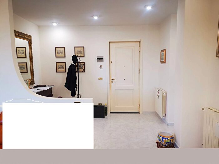 Appartamento con 5 locali in vendita in Agrigento, Agrigento