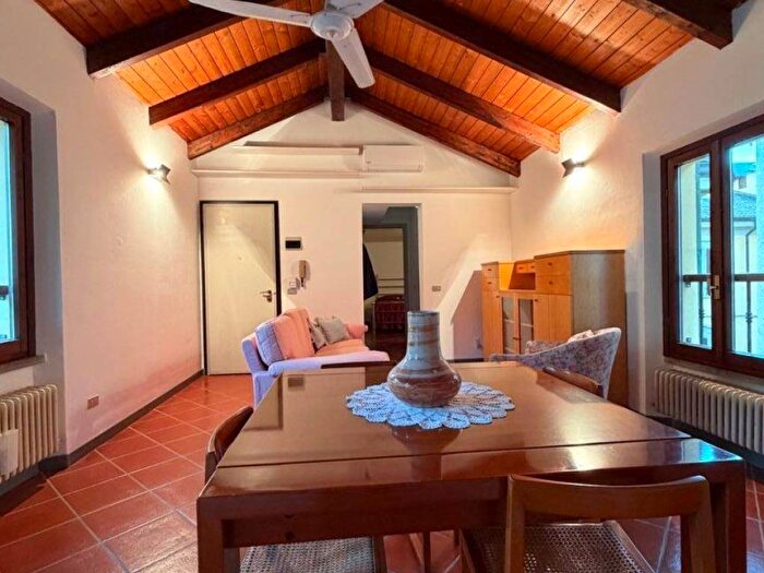 Casa bilocale in affitto in Via della Croce Bianca, Centro Storico, Reggio Emilia